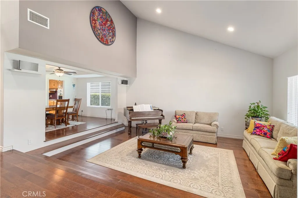 11818 Pocasset Drive, Whittier, California 90601 home-pic-2